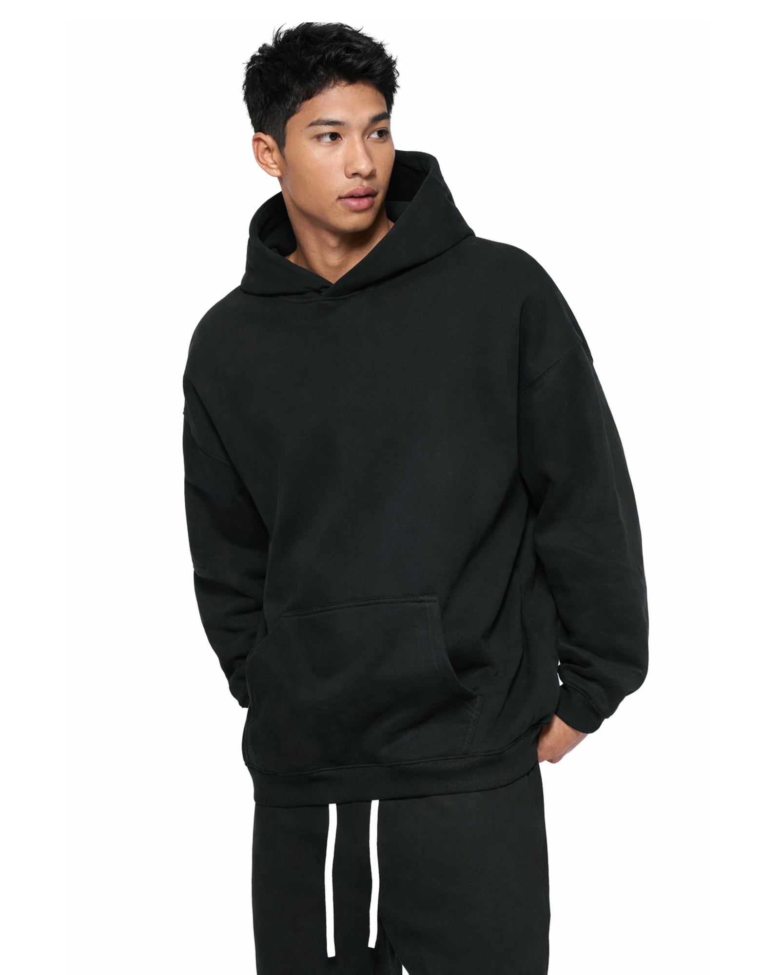Oversized Fleece Hoodie – Soft Structure Edition